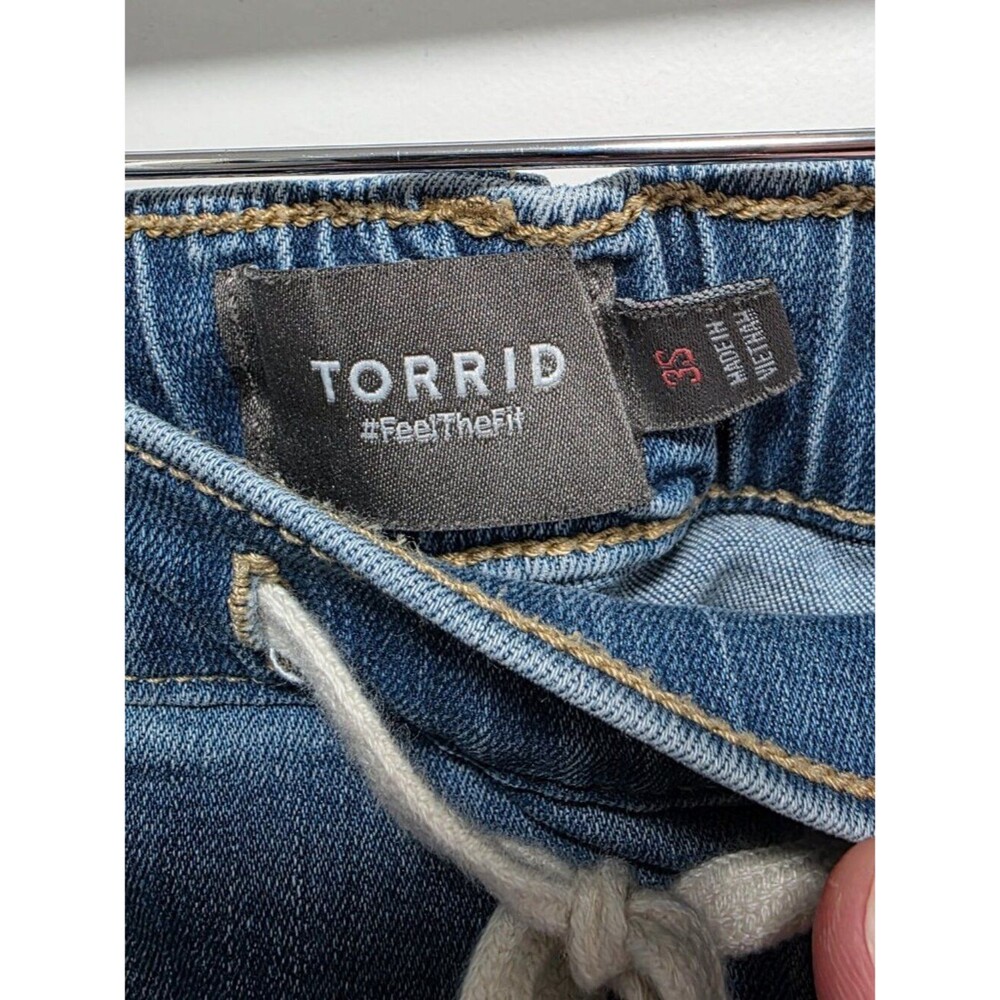 Worn Once Torrid Size 3S Weekend Boyfriend Straight Super Soft Jean